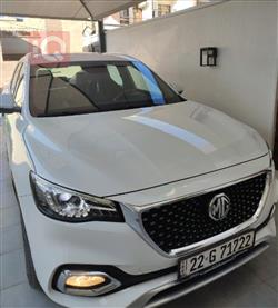 MG HS